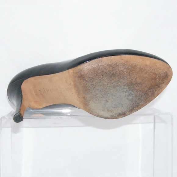 Ivanka Trump 'Pinkish' black patent heel pump 7.5M - Picture 3 of 8